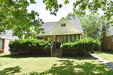 2nd image of 17551 Greenbay Ave