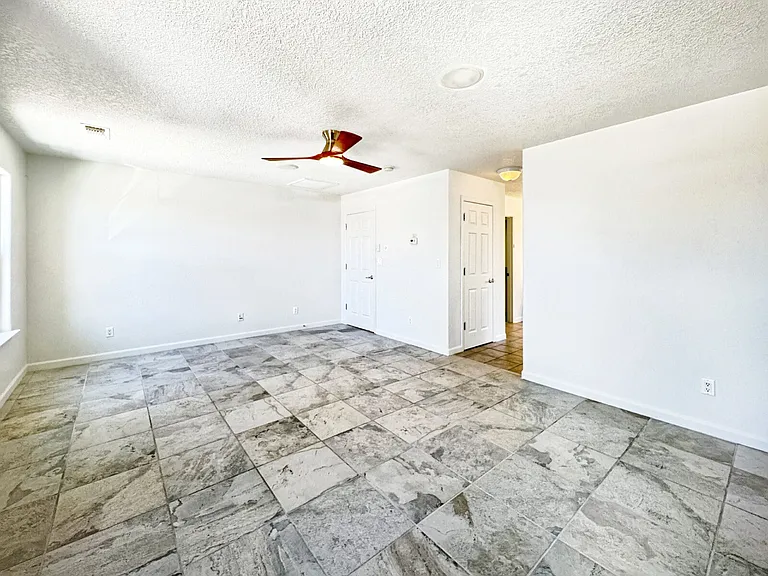 426 Paseo Roja Pl NE — Photo 13
