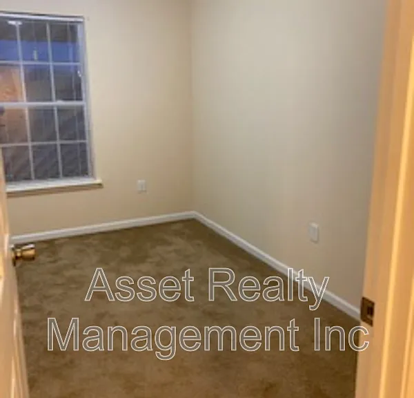 801 Colonial Estates Way — Photo 9