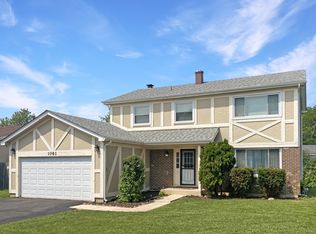 1081 Beverly Ct, Lombard, IL 60148