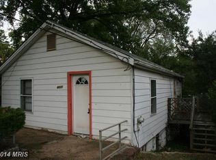 4820 Deanwood Dr, Capitol Heights, MD 20743