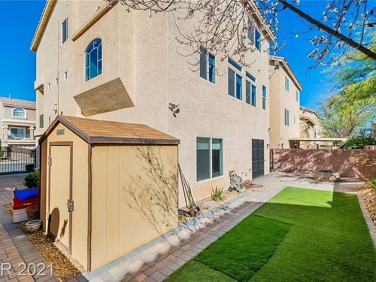 6783 Flamenco Ct — Photo 11