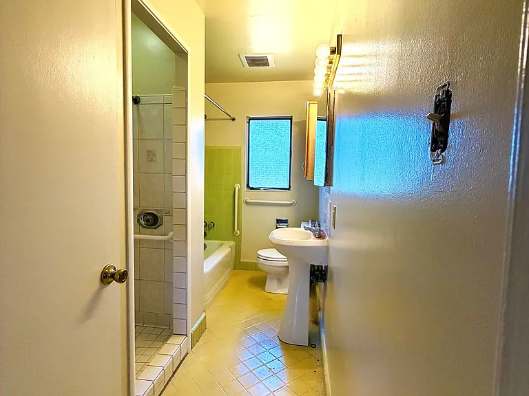 508 La Sierra Way — Photo 6