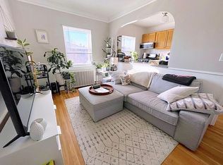 41-17 Newtown Rd #2, Astoria, NY 11103