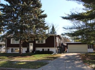 2739 W Cheyenne Rd, Waukegan, IL 60087