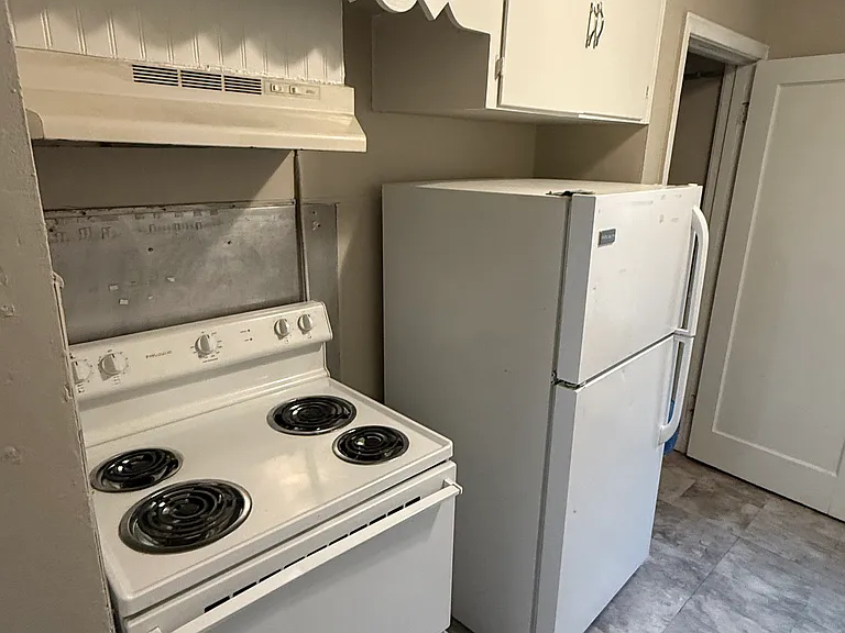 701 SW Saline St — Photo 4