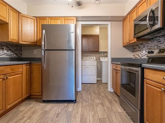 4th image of 6043 Brookwood Dr APT A