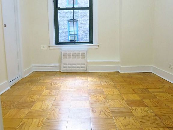 3rd image of 516 E 79th St APT 2I