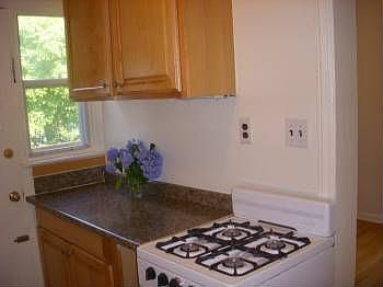 5th image of 5814 Edgehill Dr