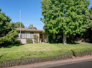 2085 Fox Ridge Dr, Pasadena, CA 91107