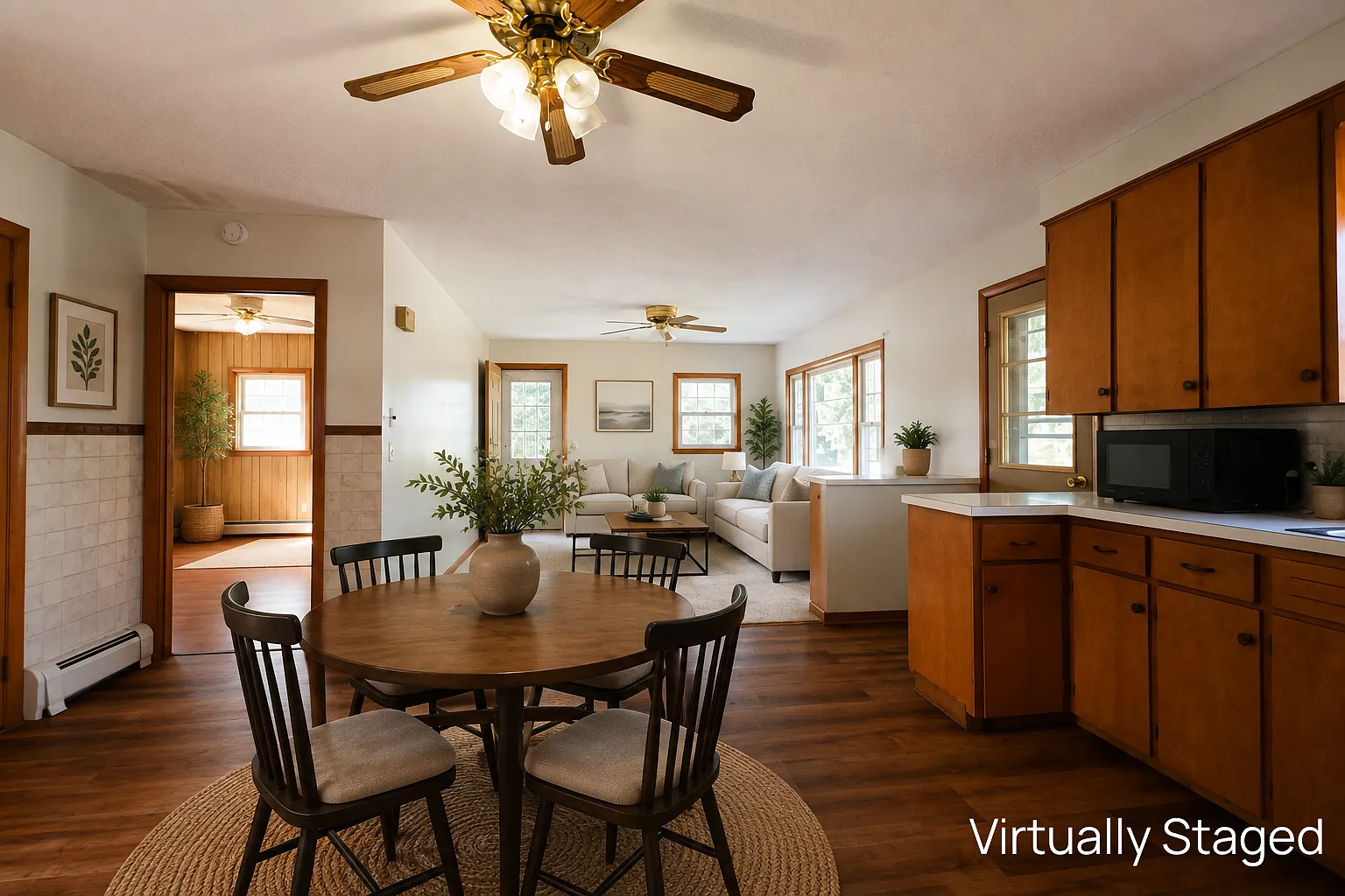 3 bed, 1008 sqft, $2,500 — Photo 2