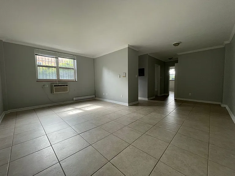 5720 Stanton Avenue — Photo 3