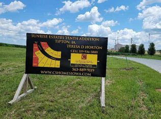 Parkview Dr, Tipton, IA 52772