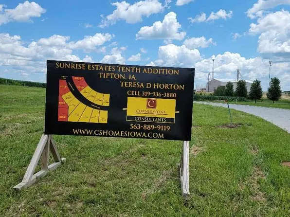 LOT 2 Parkview Dr, Tipton, IA 52772