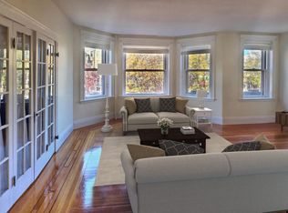 1033 Beacon St #1033, Brookline, MA 02446