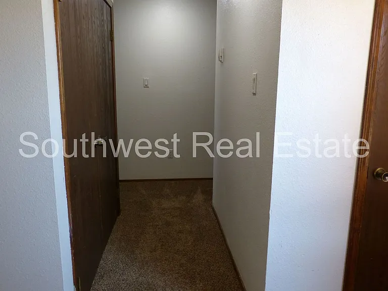 1220 W. Manana Blvd. — Photo 5