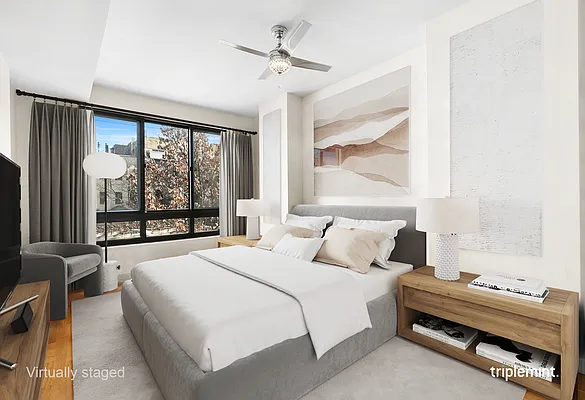 Sold by Triplemint | media 5
