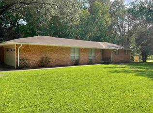 3820 Lakehurst Dr, Memphis, TN 38128