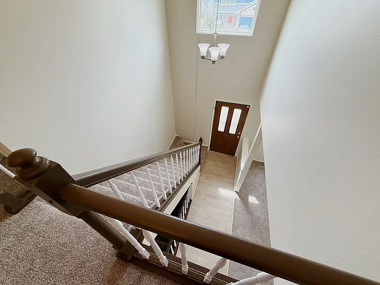 8061 Scarborough Dr — Photo 24