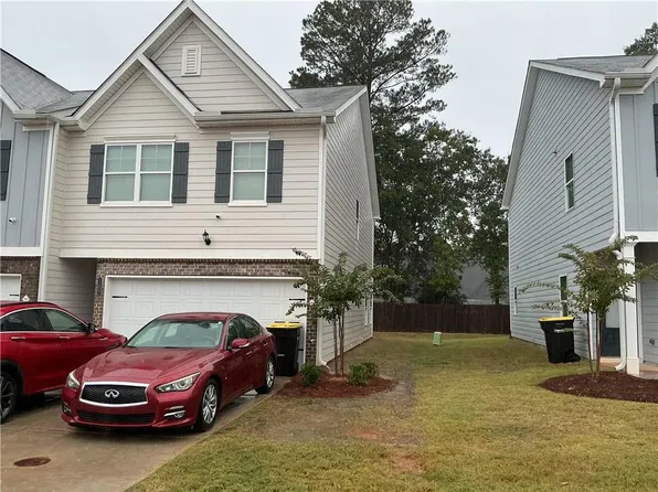 11607 Chatham Dr, Hampton, GA 30228