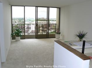 98-402 Koauka Loop APT 916, Aiea, HI 96701