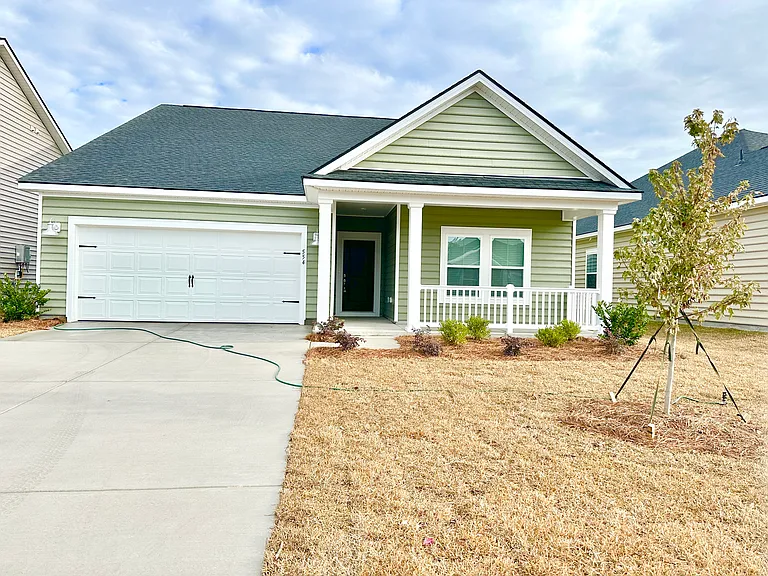 554 Magnolia Terrace Dr — Photo 1