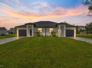 1025/1027 Meadow Rd, Lehigh Acres, FL 33973