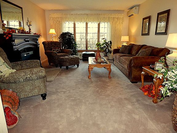 2nd image of 370 Delbert Dr