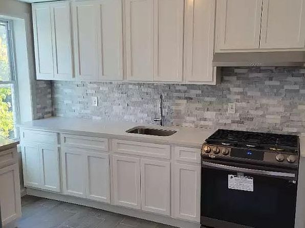 28 Vineyard Ave