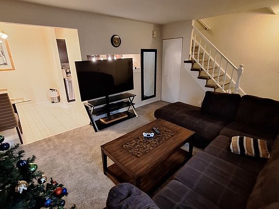 4th image of 2169 N Dogwood Ln #2169