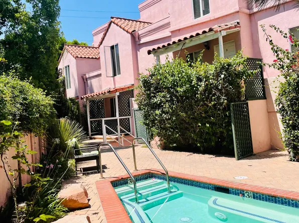 14435 Riverside Dr #3, Sherman Oaks, CA 91423