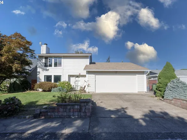 1415 Alexandra Ct, Woodburn, OR 97071