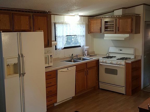 3rd image of 14752 S Hillview Lake Dr