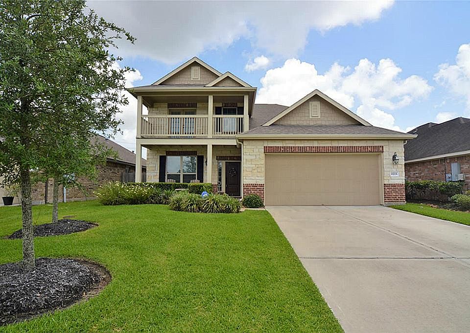 1st image of 6723 Strawberry Brook Ln