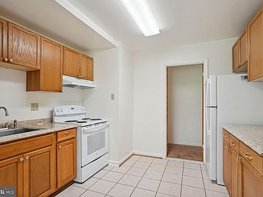 3855 Saint Barnabas Rd APT T2, Suitland, MD 20746 | Zillow