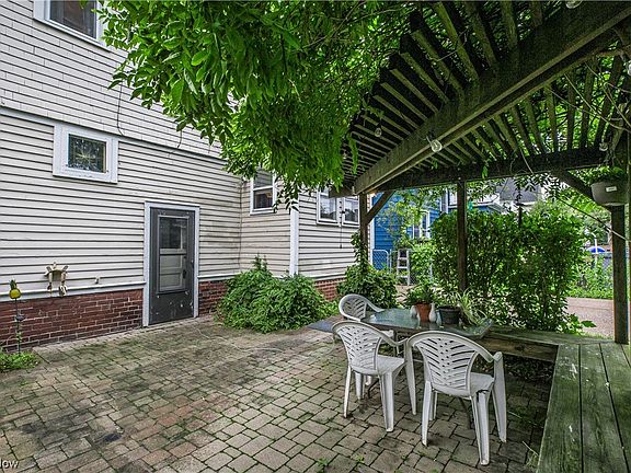 4th image of 1479 Marlowe Ave