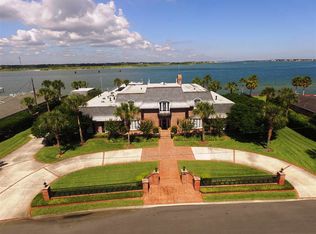 207 Inlet Dr, Saint Augustine, FL 32080