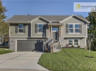 19622 W 120th Ter, Olathe, KS 66061