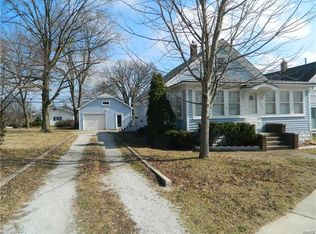 1007 Vandalia Rd, Hillsboro, IL 62049