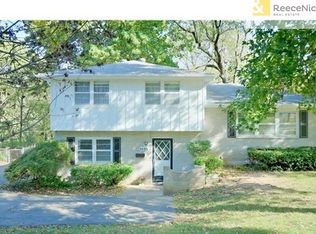 5533 Perry Ln, Merriam, KS 66203