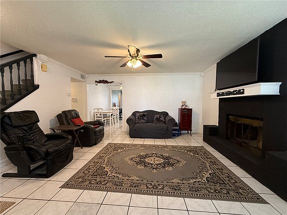 5th image of 6006 Cindia St