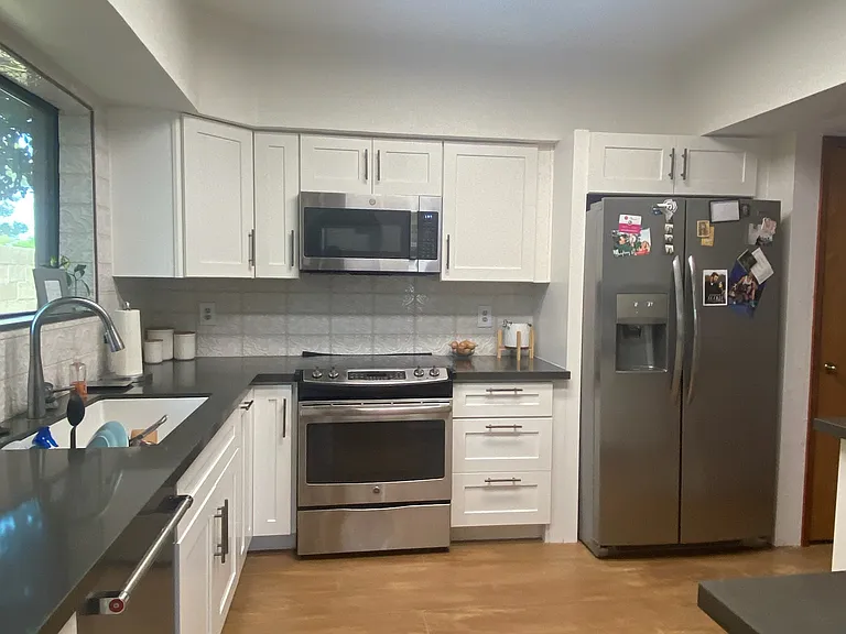 1536 E Allen Rd — Photo 11