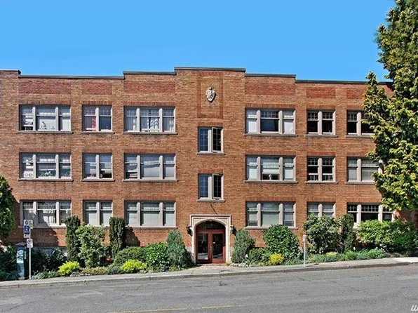 4235 Brooklyn Ave NE APT 201, Seattle, WA 98105