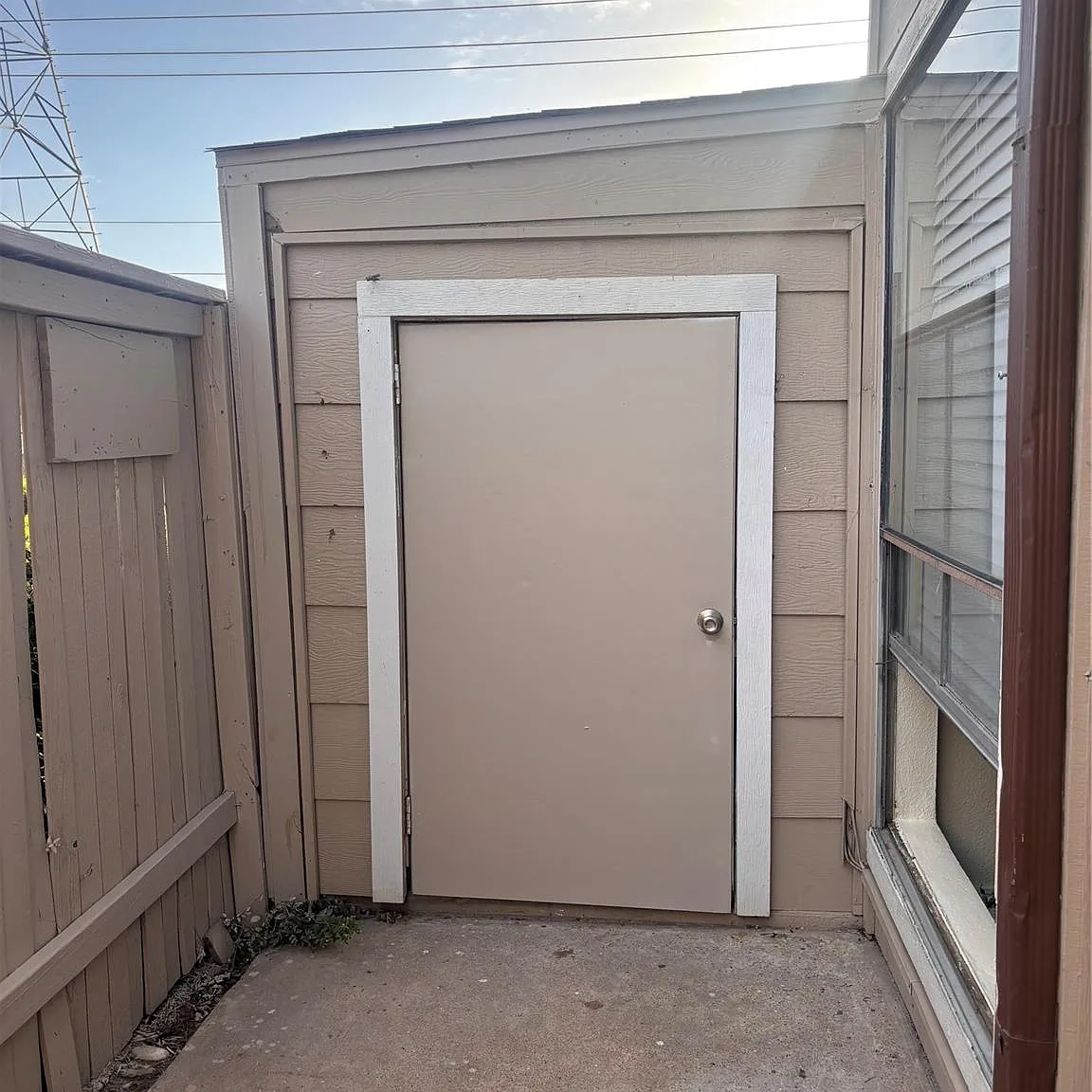 1 bed, 1.0 bath, 780 sqft, $970 — Photo 2