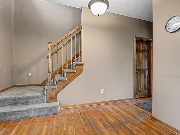 3rd image of 15171 W 154th St