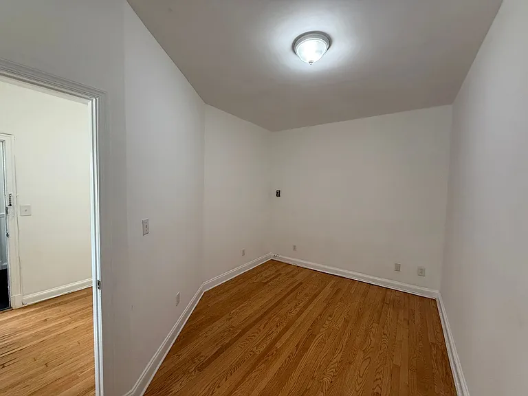 2500 41st St NW — Photo 20