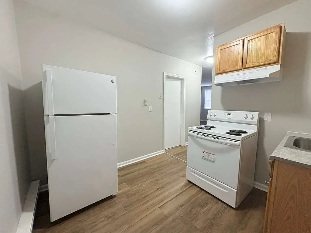 1 bed, $1,200 — Photo 4