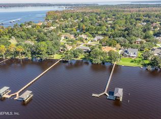 2017 Salt Myrtle Ln, Fleming Island, FL 32003