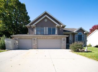 730 Glenwood Dr, Fond Du Lac, WI 54935