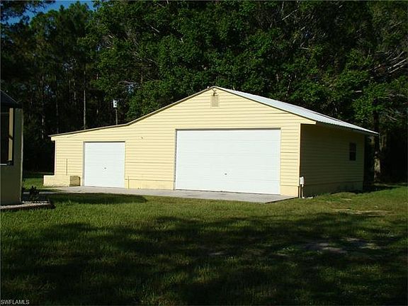 2nd image of 819 Abbott Ave